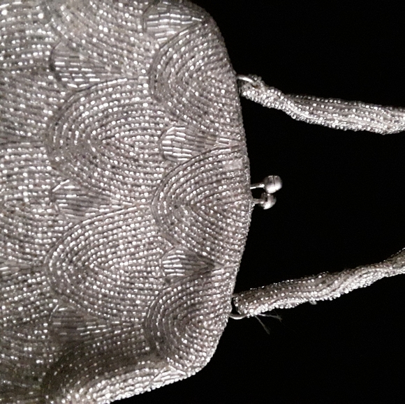 Beautiful 1930s beaded small evening bag. - Picture 4 of 7